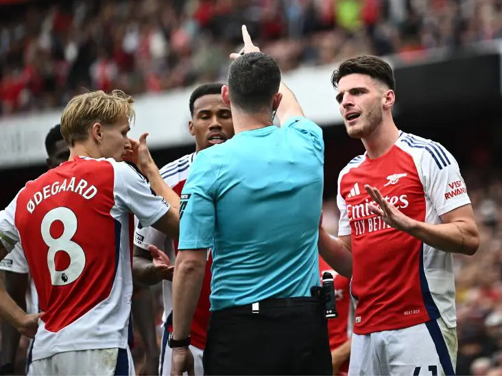 EPL: Absolute disgrace – Arsenal legend on Declan Rice red card